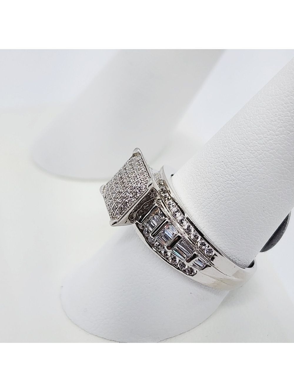 Brand New Sterling Silver 925 square design woman ring - Picture 3 of 5